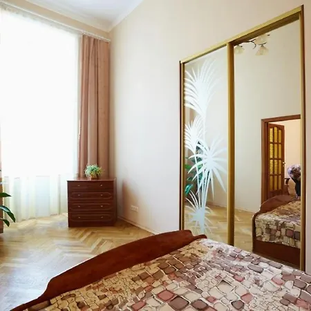 Apartment театральная , 23 2х ком в историческом центре *