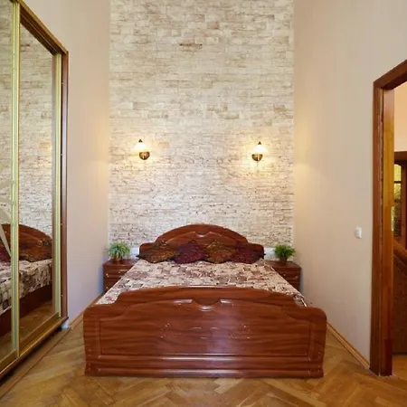 театральная , 23 2х ком в историческом центре Apartment Lviv