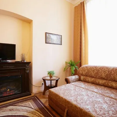 Apartamento театральная , 23 2х ком в историческом центре *