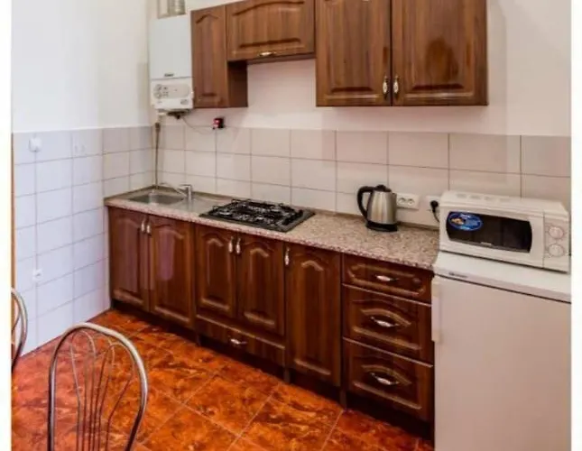 театральная , 23 2х ком в историческом центре